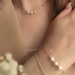 دستبند طلا طرح سه مروارید - Image 3
