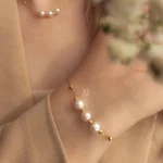 دستبند طلا طرح سه مروارید - Image 2
