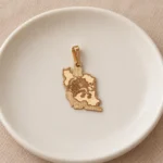 مدال طلا ایران و شیر و خورشید GD01001799 در چیدمان دکوراتیو