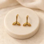 نمای دکوراتیو جفت گوشواره طلا میخی دم وال کد GD01001788