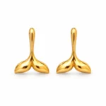 جفت گوشواره طلا میخی دم وال کد GD01001788 روی زمینه سفید