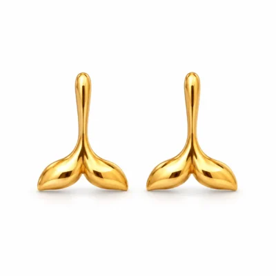 جفت گوشواره طلا میخی دم وال کد GD01001788 روی زمینه سفید